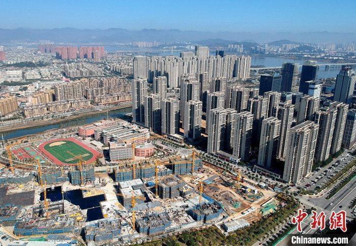  資料圖：航拍一處新建住宅。 <a target='_blank' href='/'>中新社</a>記者 呂明 攝